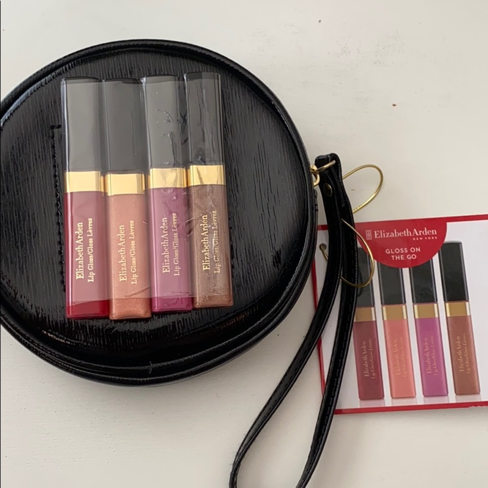 Elizabeth Arden “Gloss on the Go” set